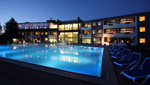 hotel-des-norden-case-pool-compressed