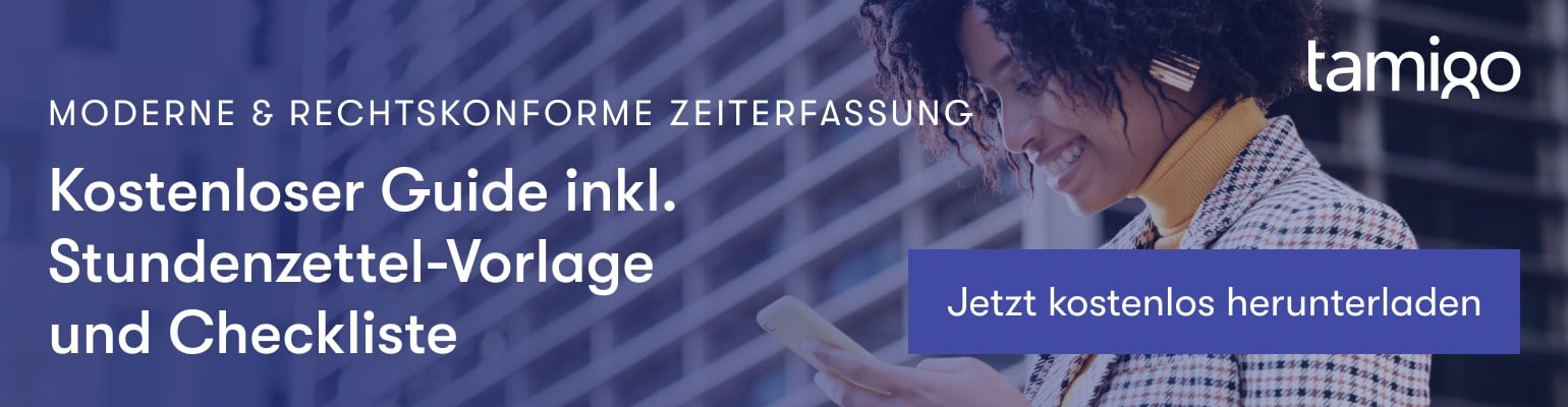 Frau schaut in Ihr Handy, um die eigenen Arbeitszeiten zu checken, davor steht 'Moderne & rechtskonforme Zeiterfassung. Kostenloser Guide inkl. Stundenzettel-Vorlage und Checkliste.'